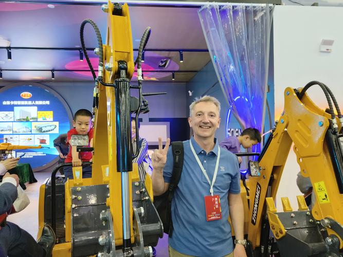 集团领航智能制造新赛道 2025智创未来机器人展斩获佳绩